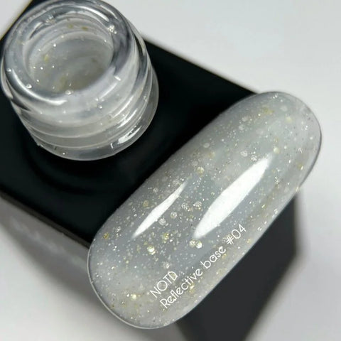 NAILSOFTHENIGHT 04  base reflectante de camuflaje con brillo (beige-lechoso) 10 ml