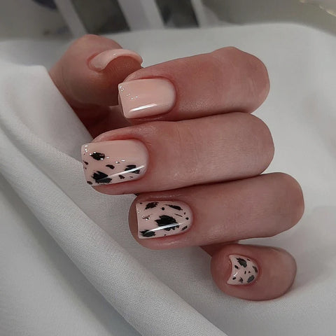 NAILSOFTHEDAY Bottle gel 04 – Color Beige Leche Gel Súper Fuerte 10 ml