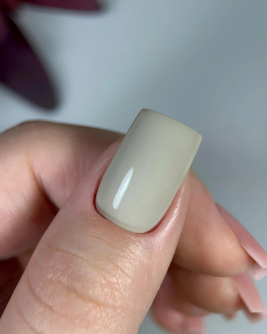 Dark by Rior Esmalte Semipermanente Profesional  135 - 10 ml
