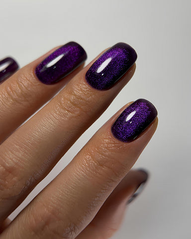 Dark by Rior Esmalte Semipermanente Profesional Cat Eye 17- 6 ml