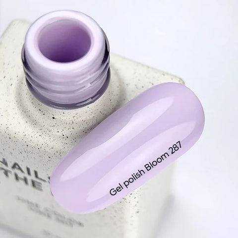 NAILSOFTHEDAY Esmalte Semipermanente Bloom Color Lila 10 ml.