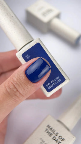 NAILSOFTHEDAY Esmalte Semipermanente Deepen Color Azul Profundo 10 ml.