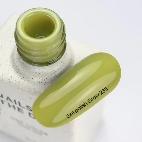 NAILSOFTHEDAY Esmalte Semipermanente Grow Color Verde 10 ml.