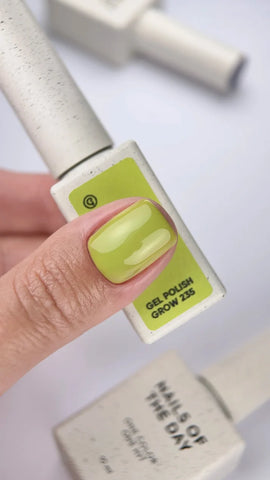 NAILSOFTHEDAY Esmalte Semipermanente Grow Color Verde 10 ml.