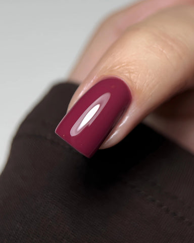 Dark by Rior Esmalte Semipermanente Profesional  140 - 10 ml