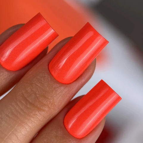 NAILSOFTHEDAY Dopamine Color Junio 2026-Frambuesa anaranjado con un brillo 10 ml