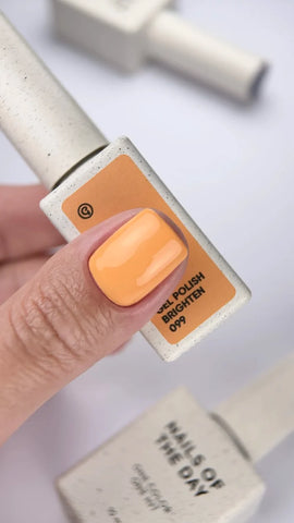 NAILSOFTHEDAY Esmalte Semipermanente Brighten  Color Amarillo 10 ml.