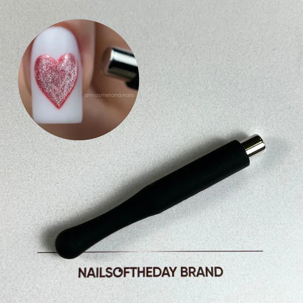 NAILSOFTHEDAY- Iman para ojo de gato
