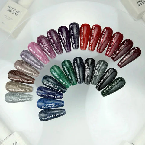 NAILSOFTHEDAY Gel Polish Campari Color Rojo Reflectante 10 ml