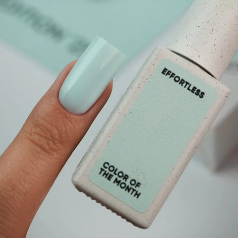 NAILSOFTHEDAY Color del Mes Mayo 2025 – Effortless frío y blanqueado 10 ml