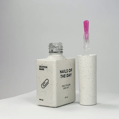 NAILSOFTHEDAY Scotch Base-para uñas naturales 10ml