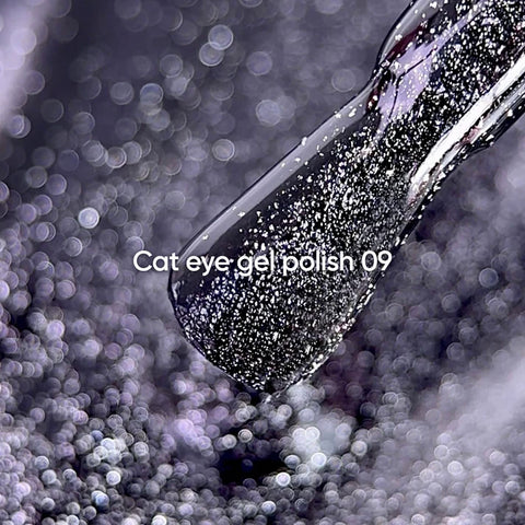 NAILSOFTHEDAY Cat Eye 09 Negro efecto ojo de gato con partículas metálicas 6 ml.