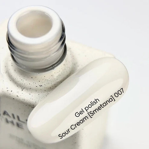 NAILSOFTHEDAY Sour Cream esmalte semipermanente blanco crema 10 ml