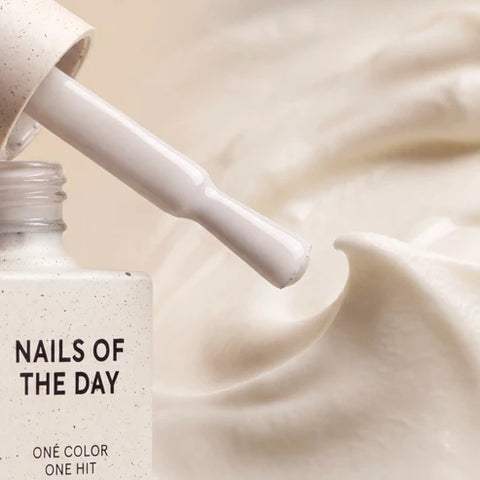 NAILSOFTHEDAY Sour Cream esmalte semipermanente blanco crema 10 ml