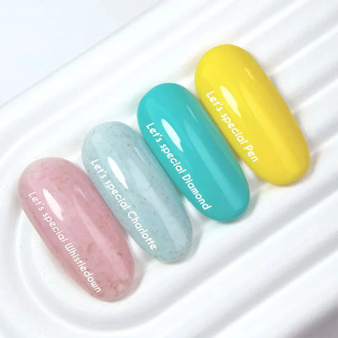 NAILSOFTHEDAY Let’s special Eloise Rosa Frío Con Brillo