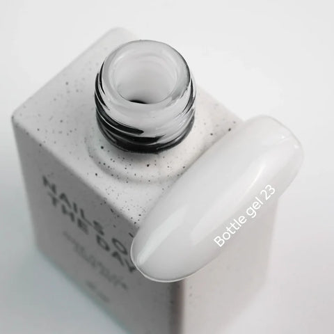 NAILSOFTHEDAY Bottle gel 23 Gel Súper Fuerte 10 ml