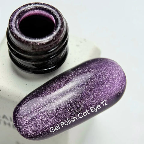 NAILSOFTHEDAY Gel Polish Cat Eye 12 efecto ojo de gato en tono morado 6 ml