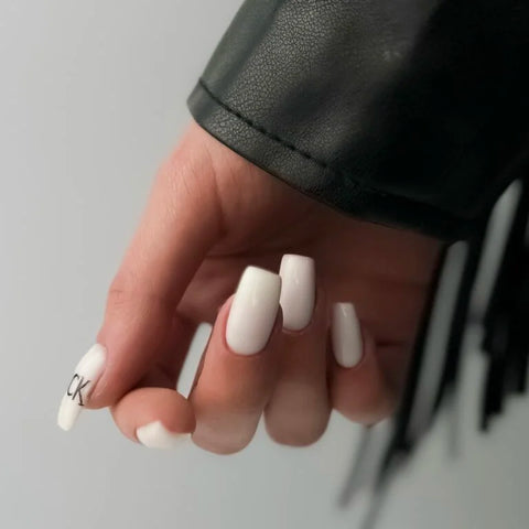 NAILSOFTHEDAY Milky top – top suave lechosa 10 ml
