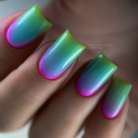 NAILSOFTHEDAY Bottle gel 05 – Color Azul Cielo Gel Súper Fuerte 10 ml