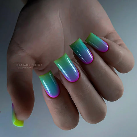 NAILSOFTHEDAY Bottle gel 05 – Color Azul Cielo Gel Súper Fuerte 10 ml