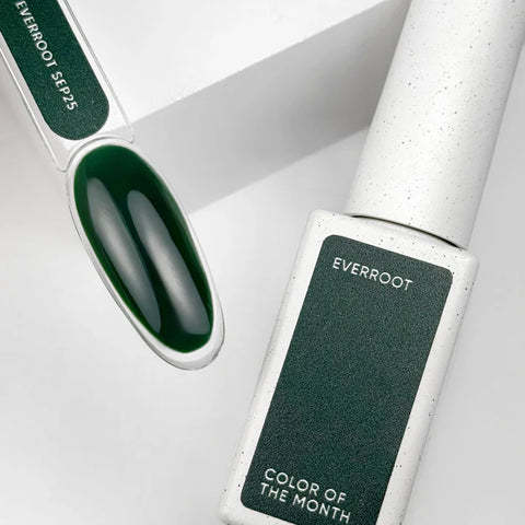 NAILSOFTHEDAY Color del Mes Septiembre 2025 Everroot- Color Verde Profundo 10ml