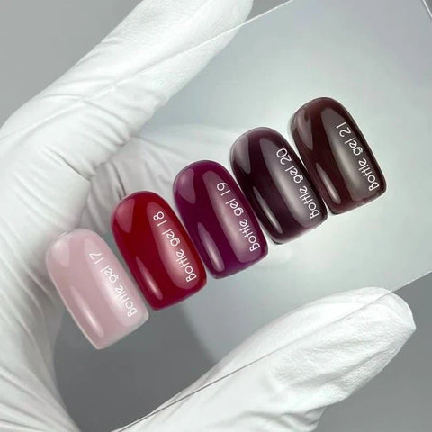 NAILSOFTHEDAY Bottle gel 18 – Gel Súper Color Rojo Clásico Fuerte 10 ml