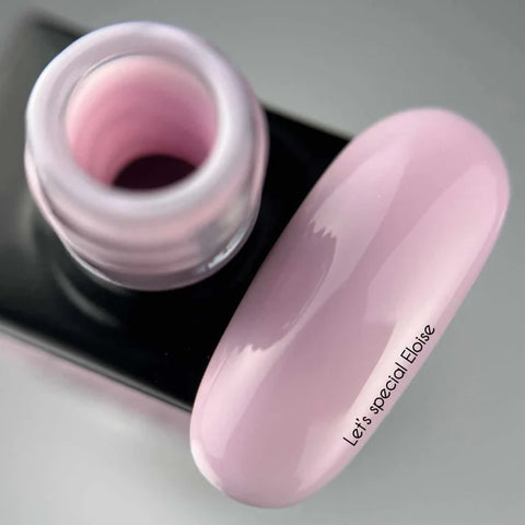 NAILSOFTHEDAY Let’s special Eloise Rosa Frío Con Brillo