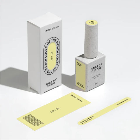 NAILSOFTHEDAY Color del mes Julio 2025-Color Amarillo Banana 10 ml.