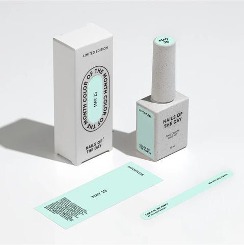 NAILSOFTHEDAY Color del Mes Mayo 2025 – Effortless frío y blanqueado 10 ml