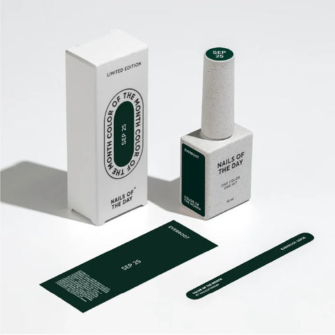 NAILSOFTHEDAY Color del Mes Septiembre 2025 Everroot- Color Verde Profundo 10ml