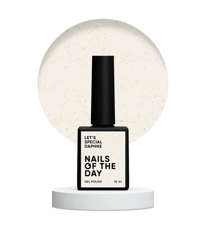 NAILSOFTHEDAY Let’s special Daphne Lechoso Con Brillo Dorado